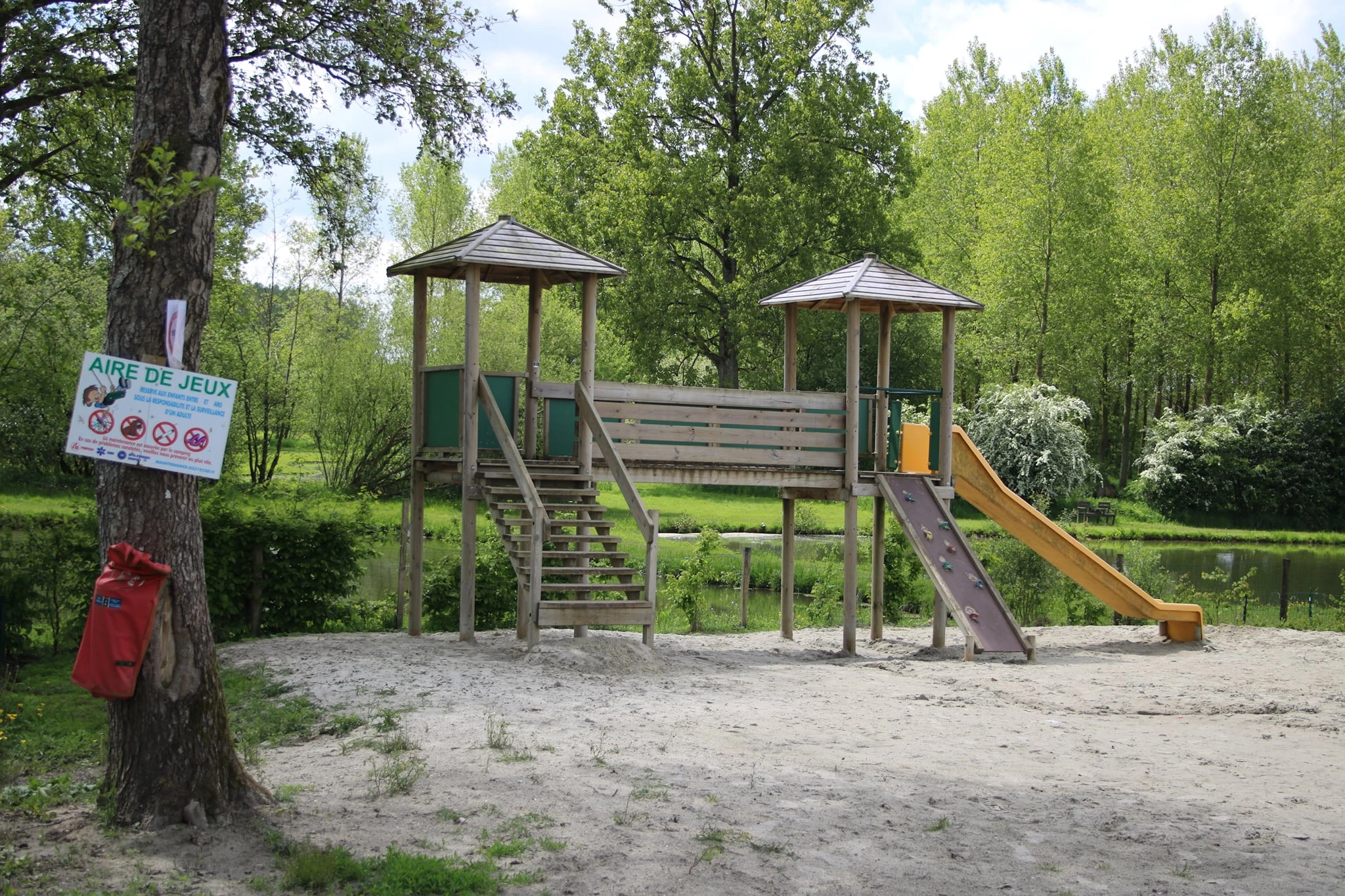 Photo de l'aire de jeux du camping de La Sensation