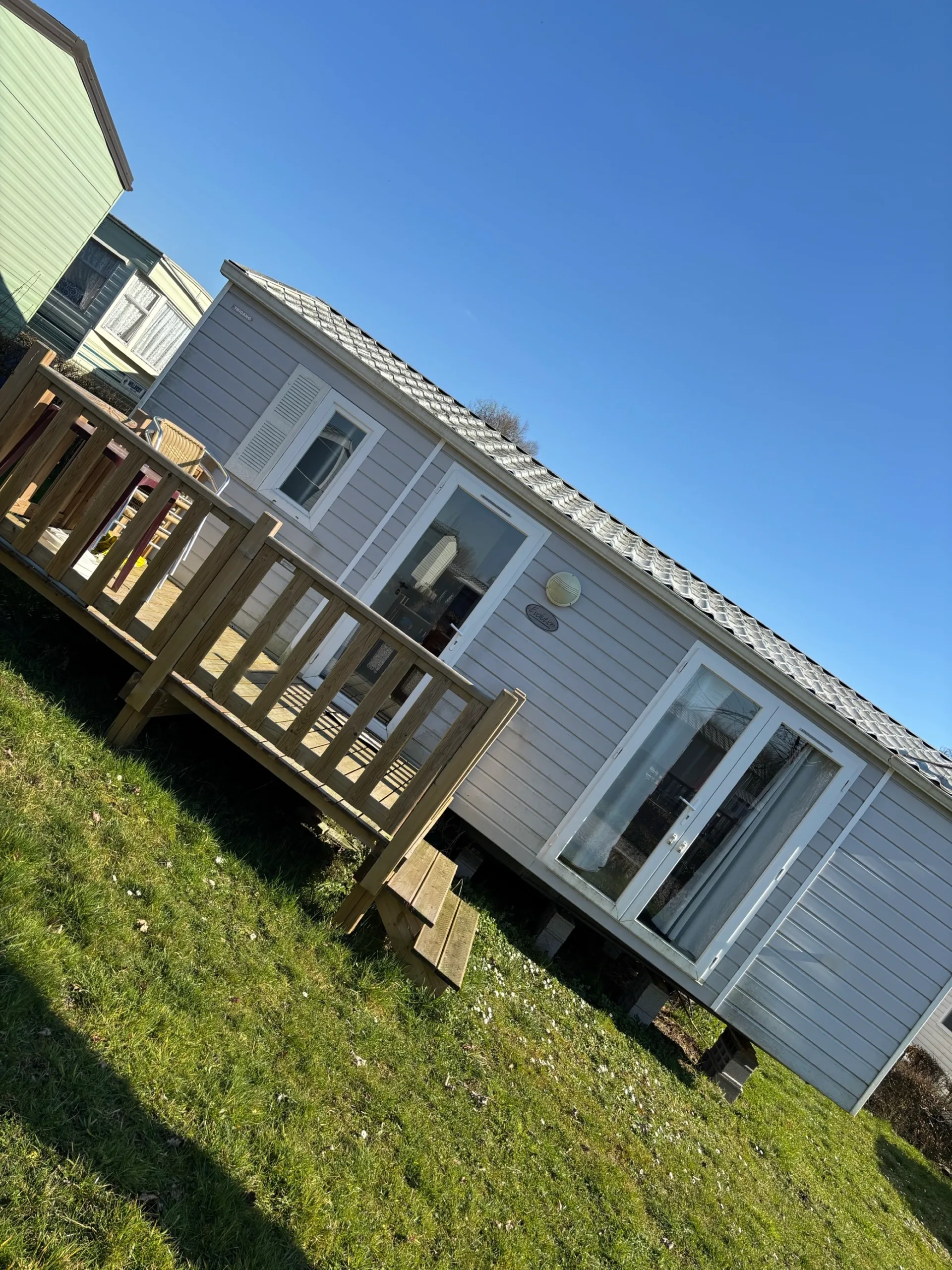 Photo de la devanture du mobil-home Héron