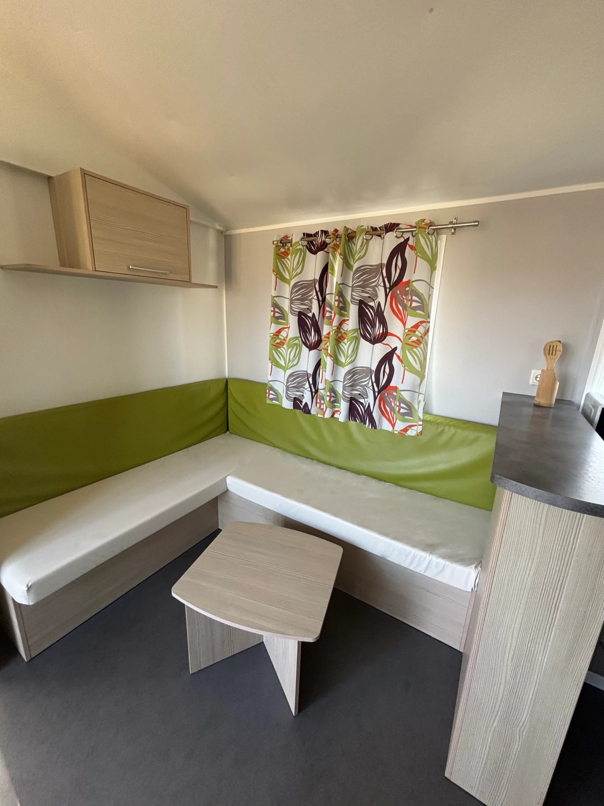 Photo du coin séjour du mobil-home Alouette