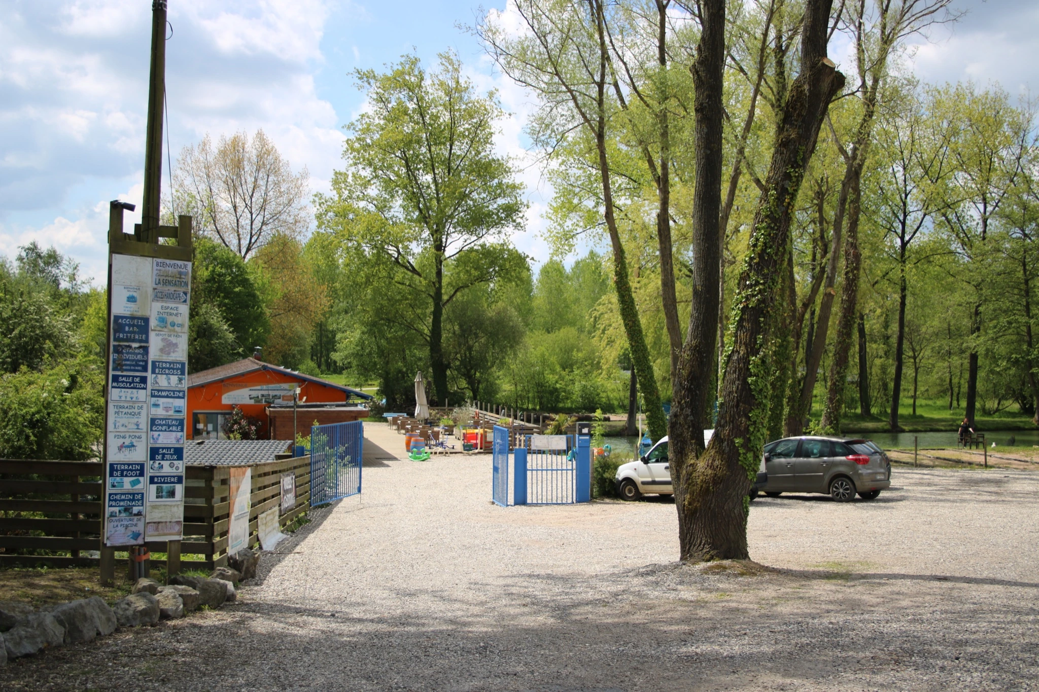 Photo de la vue d'accueil du camping de La Sensation